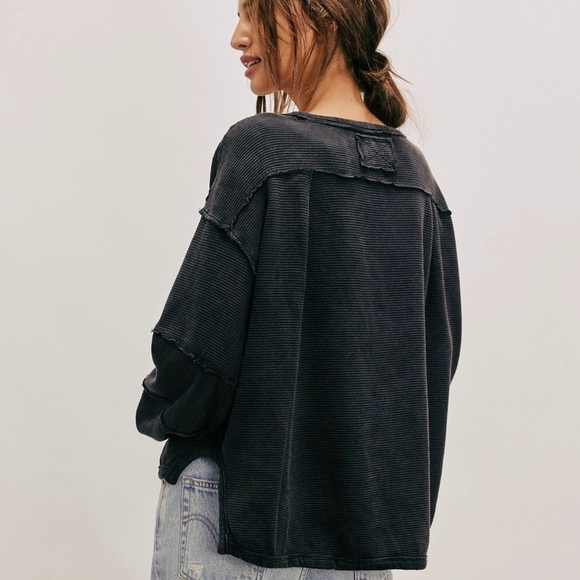 NWT We The Free Total Eclipse Tee - Picture 2 of 7